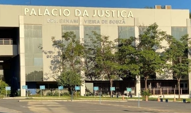 Tribunal de MT contraria ordem do CNJ e paga ‘vale-ceia’ de R$ 10 mil a magistrados