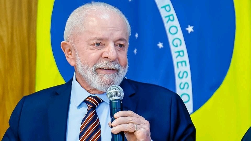 Lula tem hemorragia no crânio e passa por cirurgia de emergência